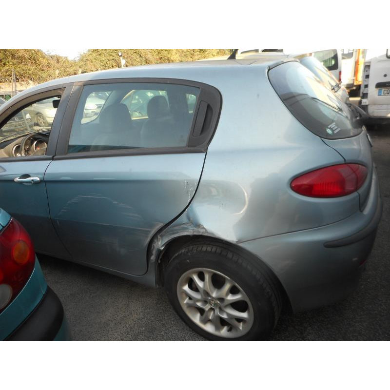 Pare choc arriere ALFA ROMEO 147 Photo n°10
