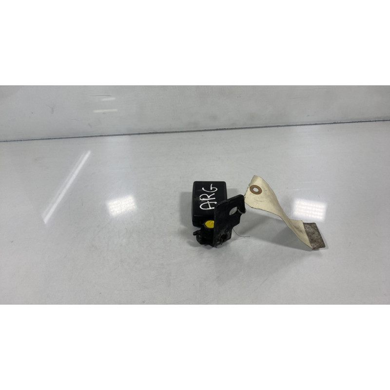Attache ceinture arriere gauche FIAT PUNTO EVO 3 Photo n°3