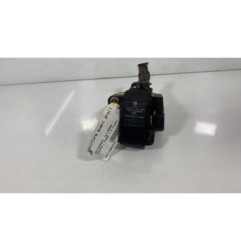Pretensionneur de ceinture avant droit VOLKSWAGEN TOURAN 1