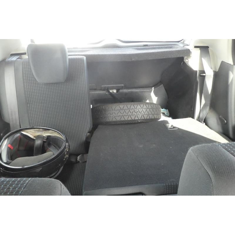 Porte avant gauche SUZUKI SWIFT 3 Photo n°4