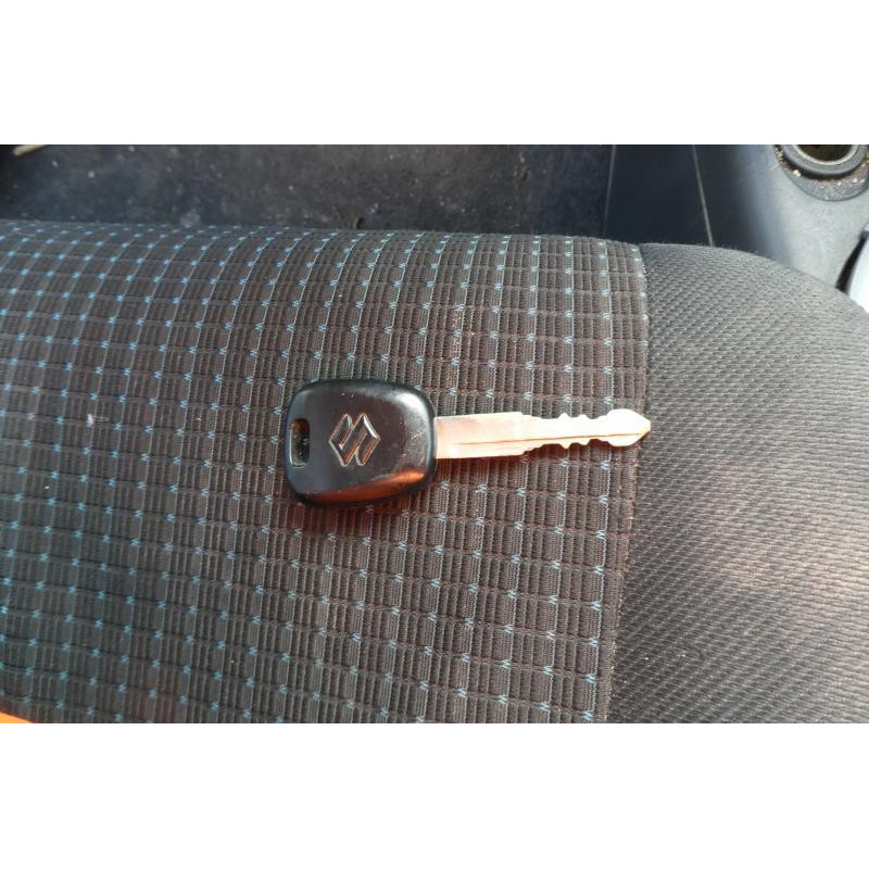 Porte avant gauche SUZUKI SWIFT 3 Photo n°9