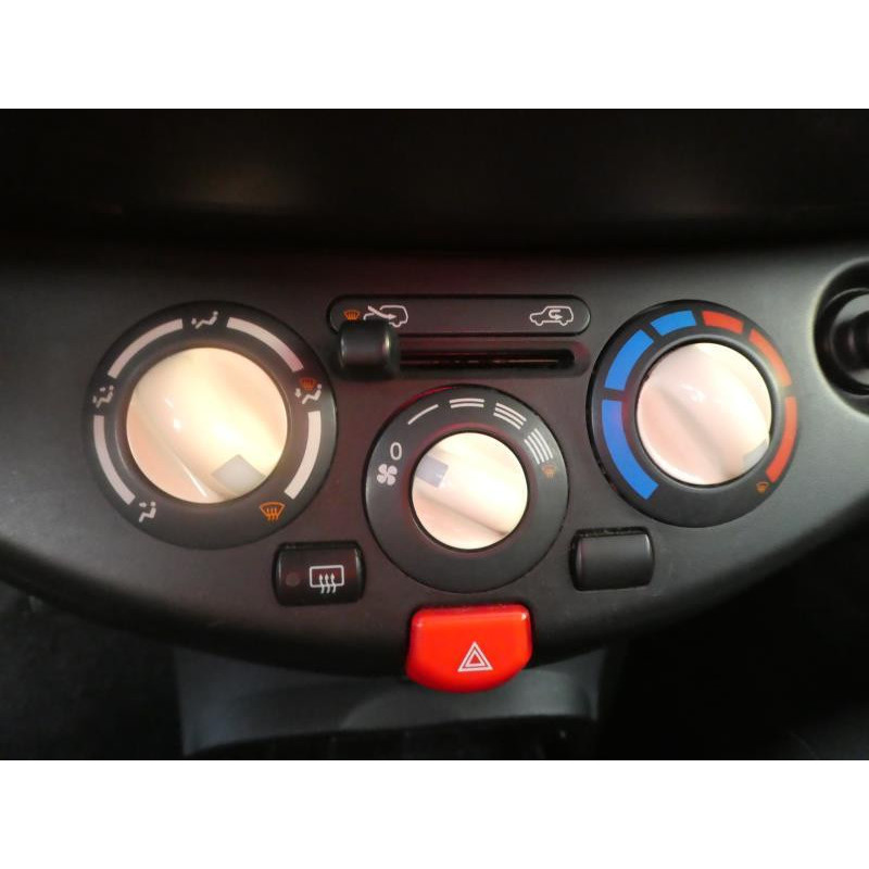 Calandre droite NISSAN MICRA 3 Photo n°3