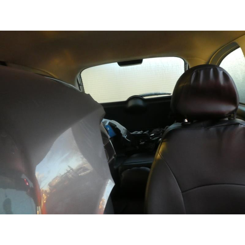 Calandre droite NISSAN MICRA 3 Photo n°6