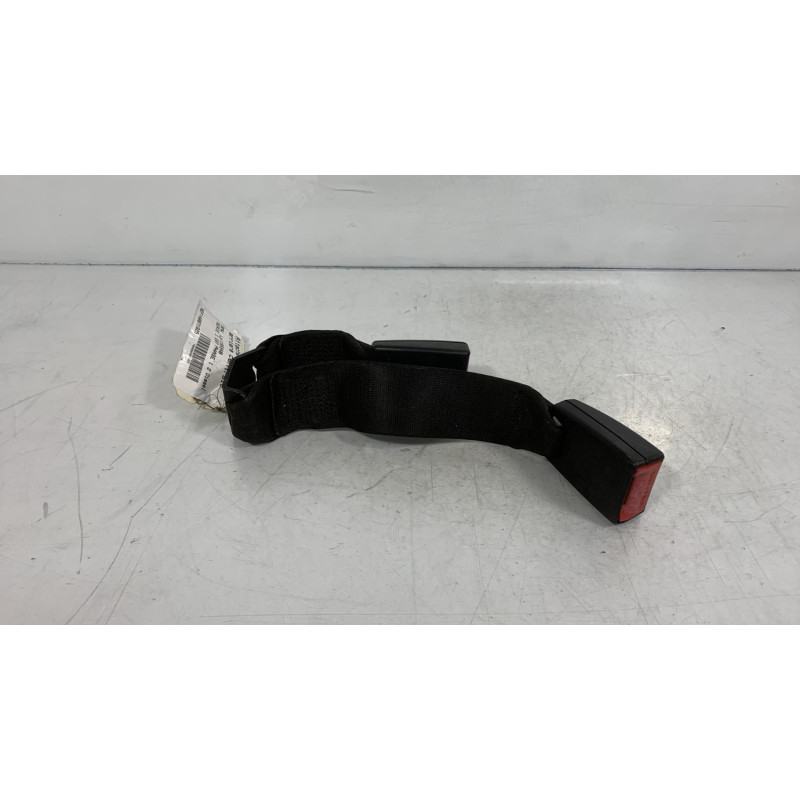 Attache ceinture arriere centrale BMW SERIE 1 E87 Photo n°3