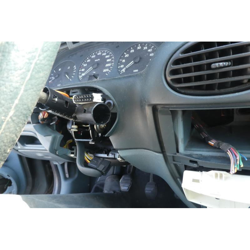 Serrure arriere droit RENAULT MEGANE 1 Photo n°13