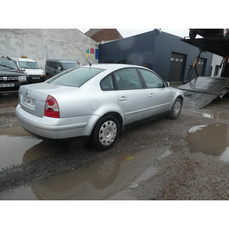 Porte arriere gauche VOLKSWAGEN PASSAT 4 Photo n°9