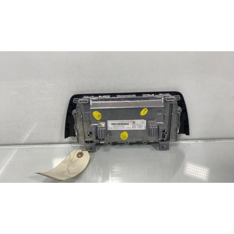 Ecran GPS BMW SERIE 1 F21 Photo n°2