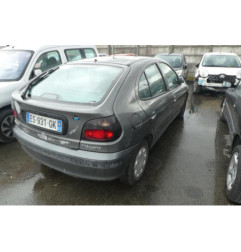 Serrure avant droit RENAULT MEGANE 1