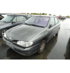 Serrure avant droit RENAULT MEGANE 1