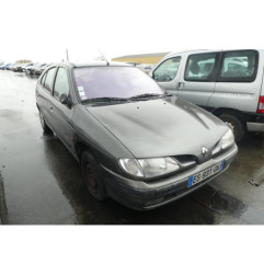 Serrure avant droit RENAULT MEGANE 1