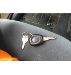 Serrure avant droit RENAULT MEGANE 1