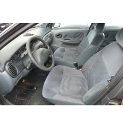 Serrure avant droit RENAULT MEGANE 1