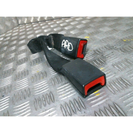 Attache ceinture arriere droit BMW SERIE 1 E87 Photo n°1