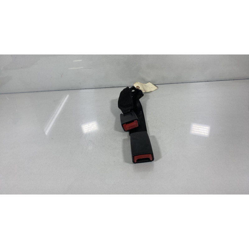 Attache ceinture arriere droit BMW SERIE 1 E87 Photo n°2