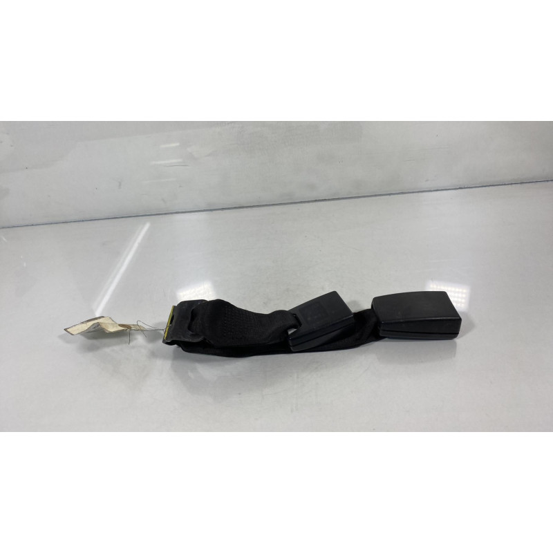 Attache ceinture arriere droit BMW SERIE 1 E87 Photo n°4