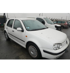 Pretensionneur de ceinture avant gauche VOLKSWAGEN GOLF 4