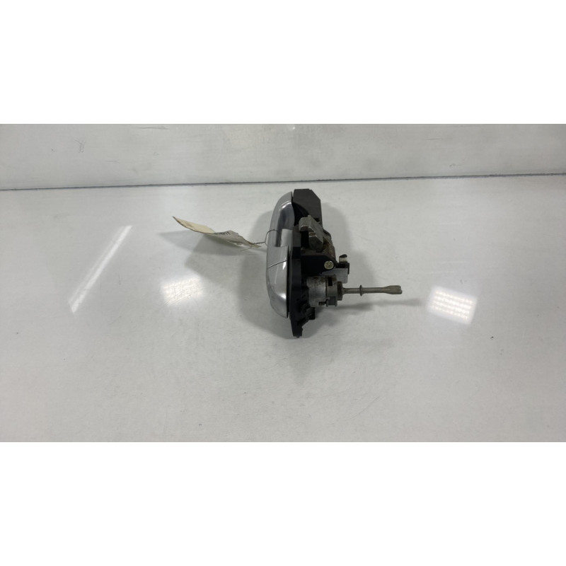 Poignee porte avant gauche HYUNDAI I 30 1 Photo n°3