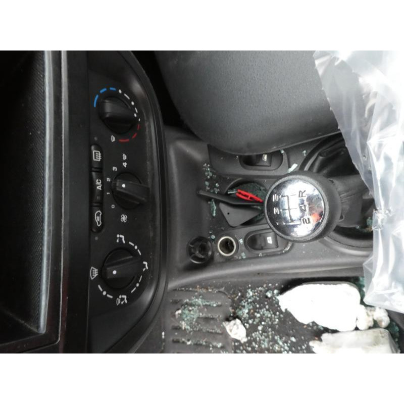 Attache ceinture arriere droit CITROEN C3 1 Photo n°13