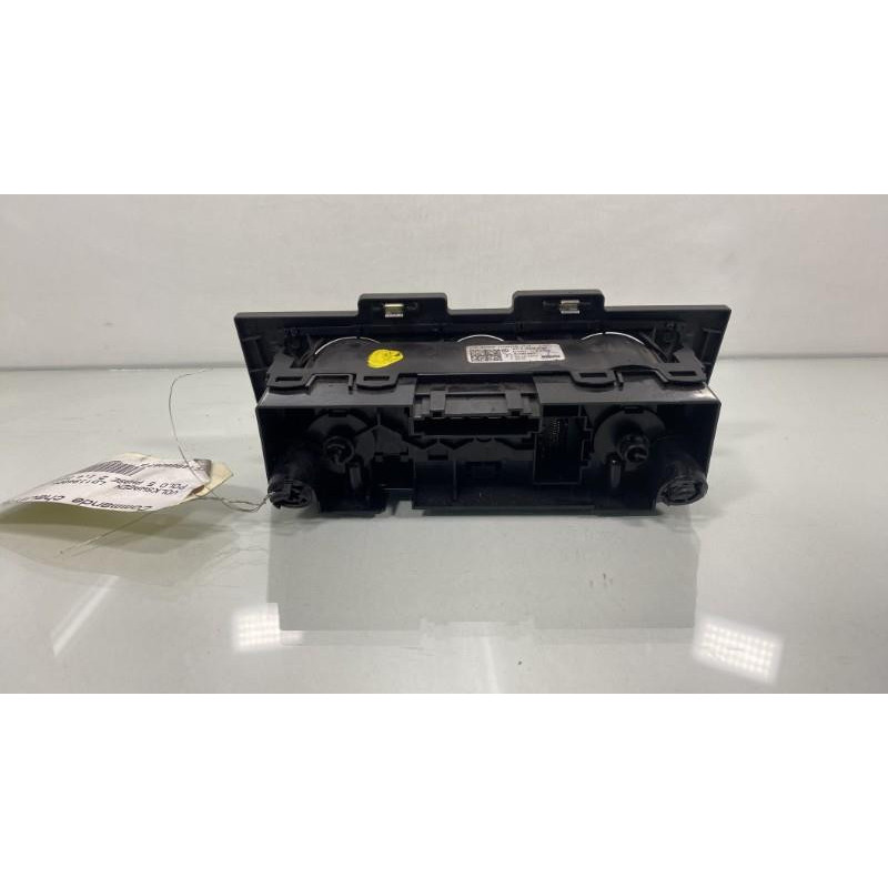 Commande chauffage VOLKSWAGEN POLO 5 Photo n°1