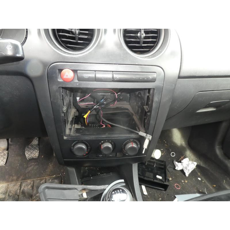 Moteur essuie glace arriere SEAT IBIZA 3 Photo n°14