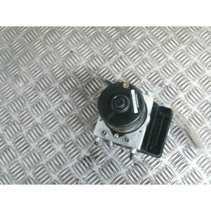 Bloc ABS (freins anti-blocage) BMW SERIE 1 E87 Photo n°5
