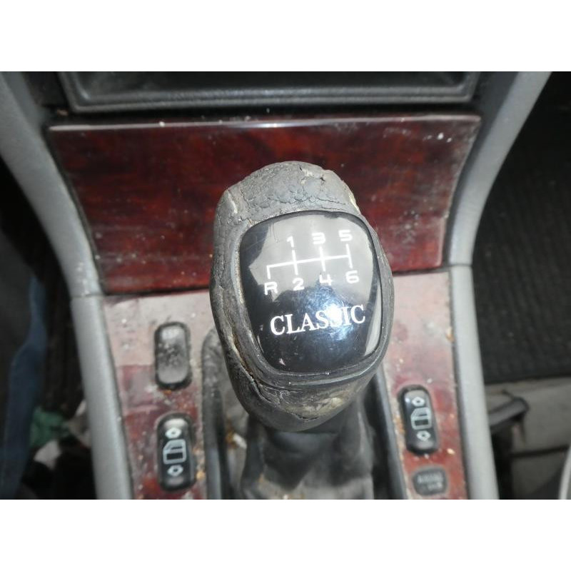 Retroviseur interieur MERCEDES CLASSE E 210 Photo n°5