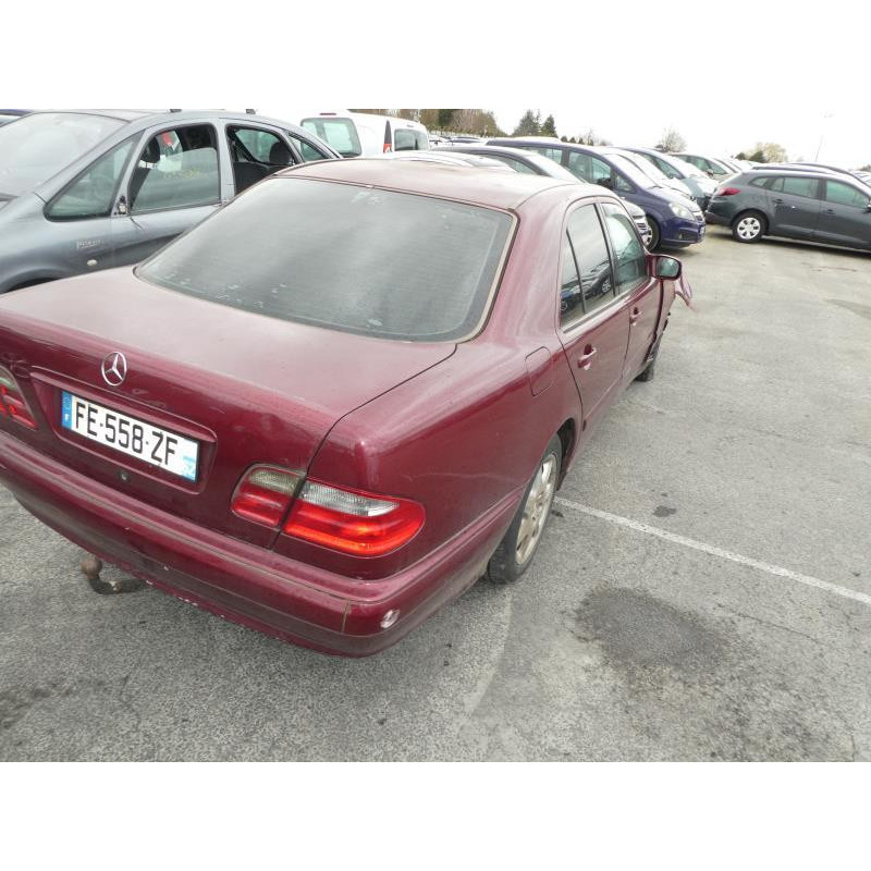 Retroviseur interieur MERCEDES CLASSE E 210 Photo n°10