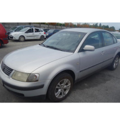 Porte arriere gauche VOLKSWAGEN PASSAT 4