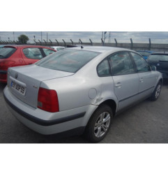 Porte arriere gauche VOLKSWAGEN PASSAT 4