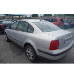 Porte arriere gauche VOLKSWAGEN PASSAT 4