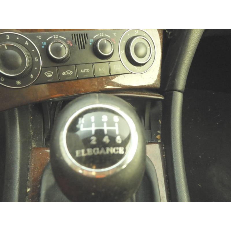 Bouton de warning MERCEDES CLASSE C 203 Photo n°14