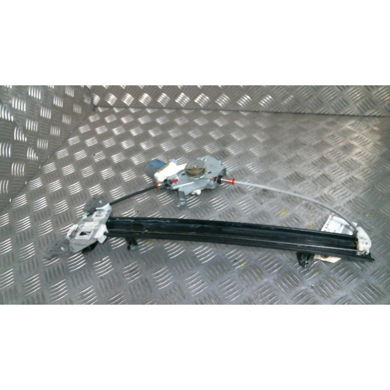 Leve vitre electrique avant droit NISSAN MICRA 3 Photo n°1