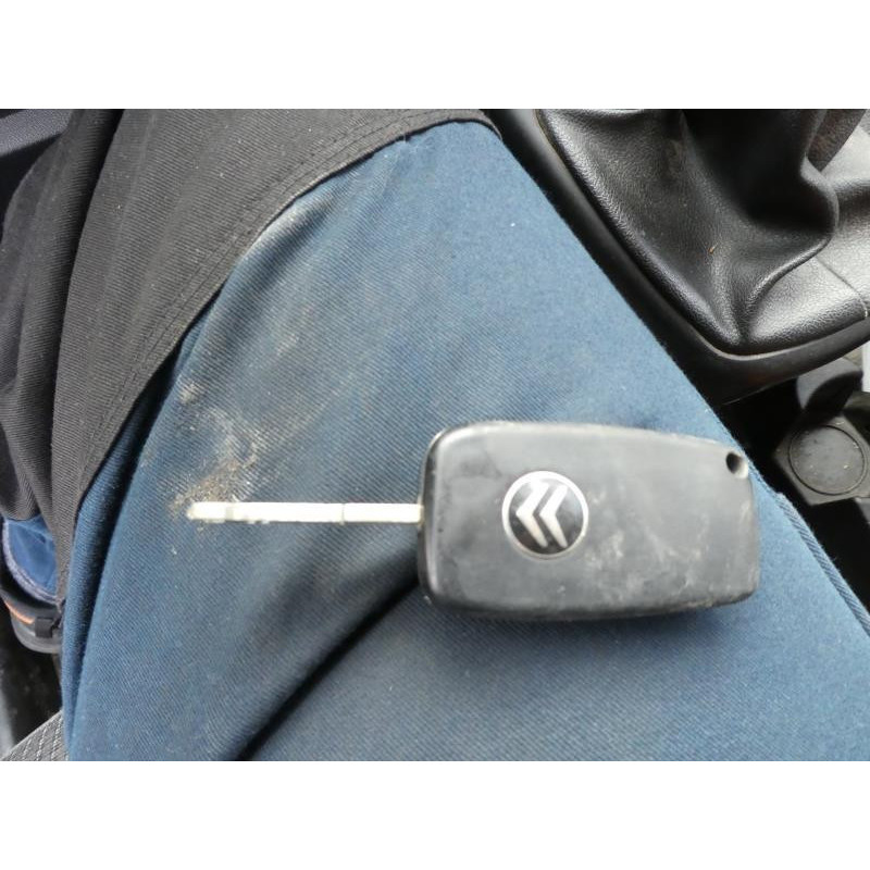 Interrupteur de leve vitre avant droit CITROEN NEMO Photo n°7