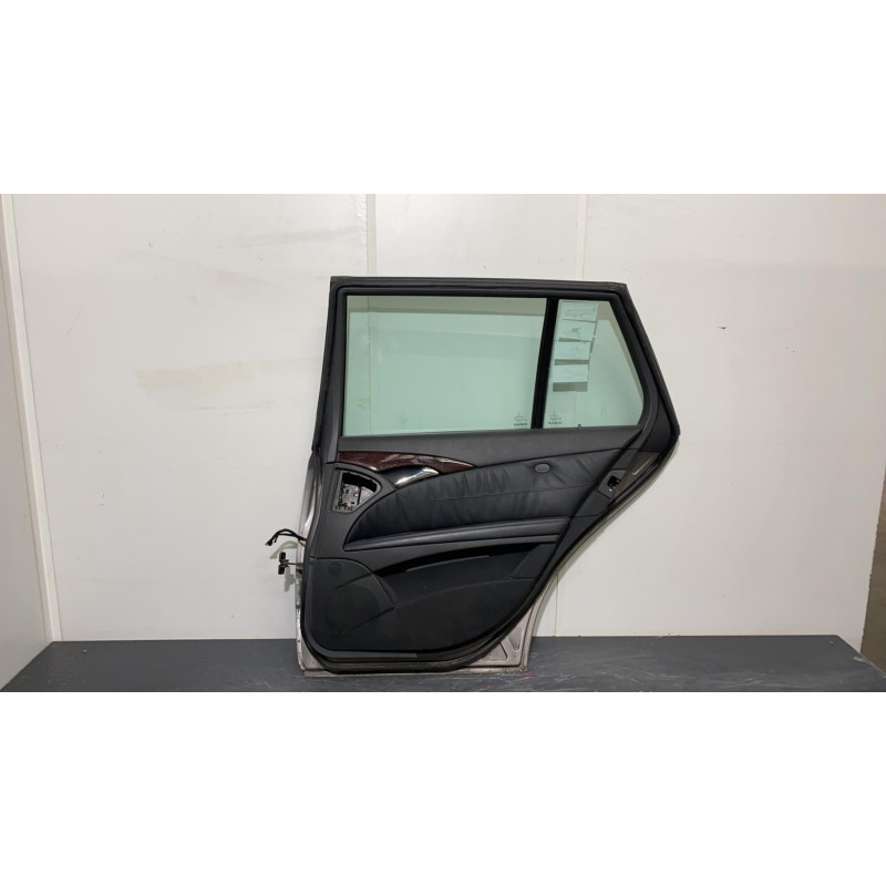 Porte arriere droit MERCEDES CLASSE E 211 Photo n°1