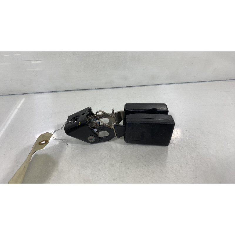 Attache ceinture arriere droit MERCEDES CLASSE E 211 Photo n°1