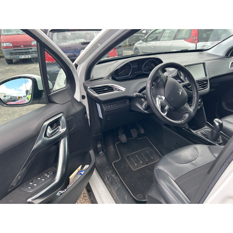 PEUGEOT 2008 1 PHASE 1 1.2 PURETECH - 12V TURBO Photo n°16