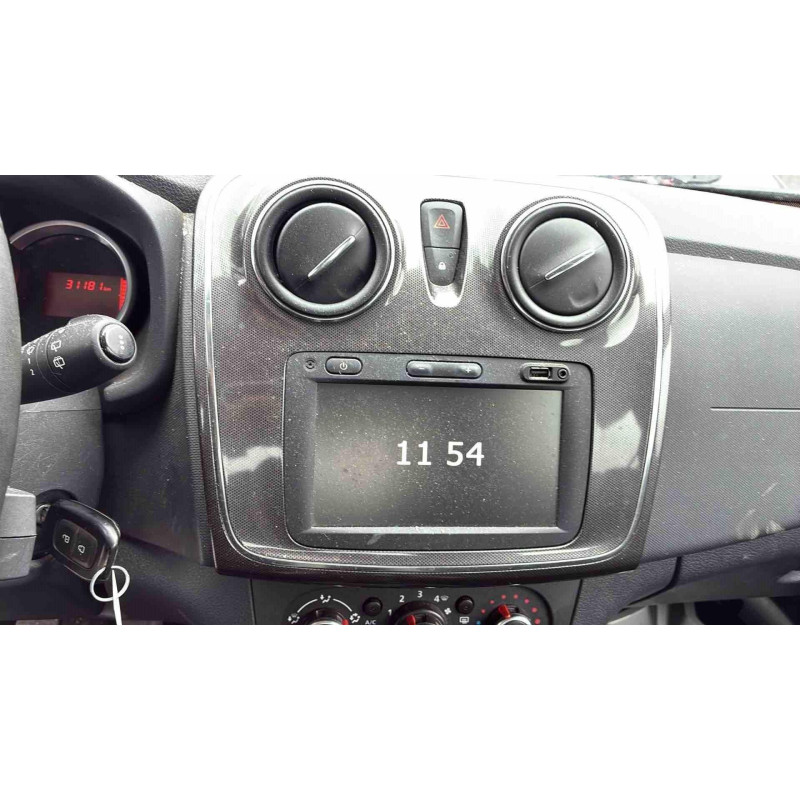DACIA SANDERO 2 PHASE 2 0.9i - 12V TURBO TCE 90 Photo n°12