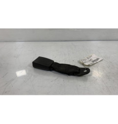 Attache ceinture arriere droit SUZUKI ALTO 3