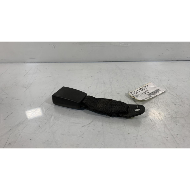 Attache ceinture arriere droit SUZUKI ALTO 3 Photo n°2