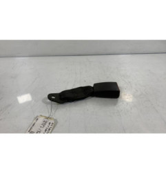 Attache ceinture arriere droit SUZUKI ALTO 3