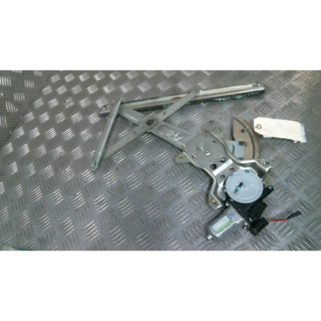 Leve vitre electrique avant droit SUZUKI ALTO 3 Photo n°1