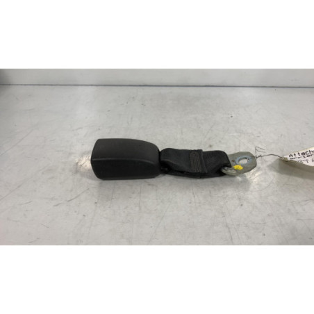 Attache ceinture arriere gauche TOYOTA AYGO 1 Photo n°1