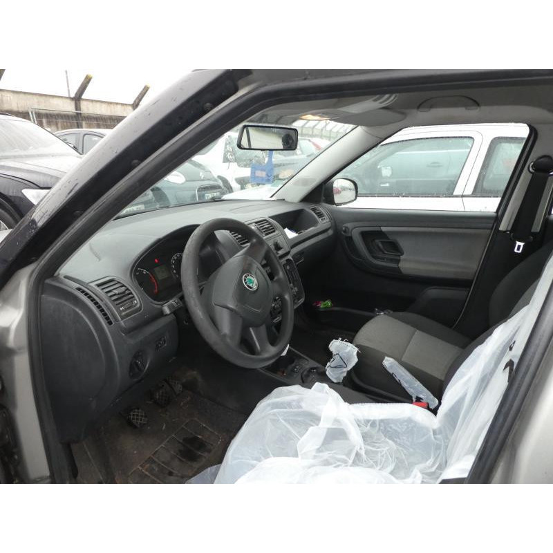 Leve vitre mecanique arriere droit SKODA FABIA 2 Photo n°5