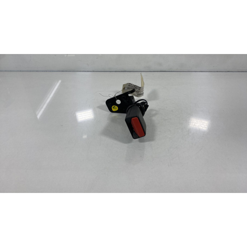 Attache ceinture arriere droit PEUGEOT 508 1 Photo n°2