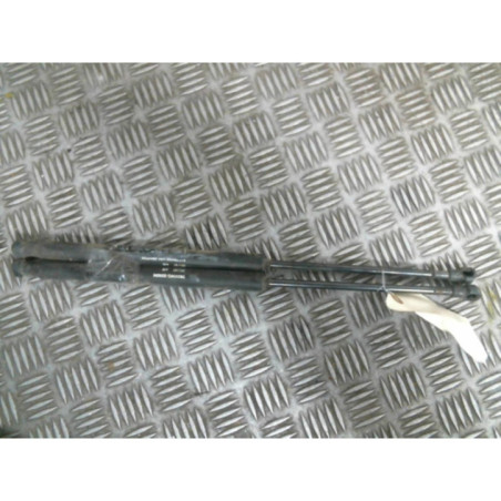 Verin de coffre FIAT GRANDE PUNTO Photo n°1