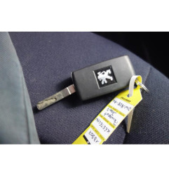 Serrure de coffre PEUGEOT 1007