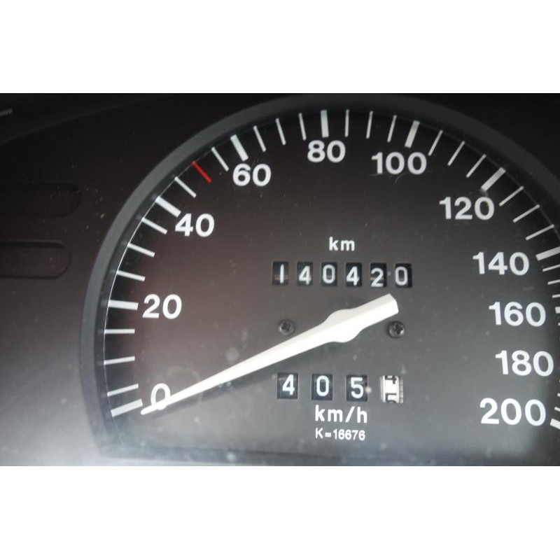 Porte avant droit OPEL CORSA B Photo n°9