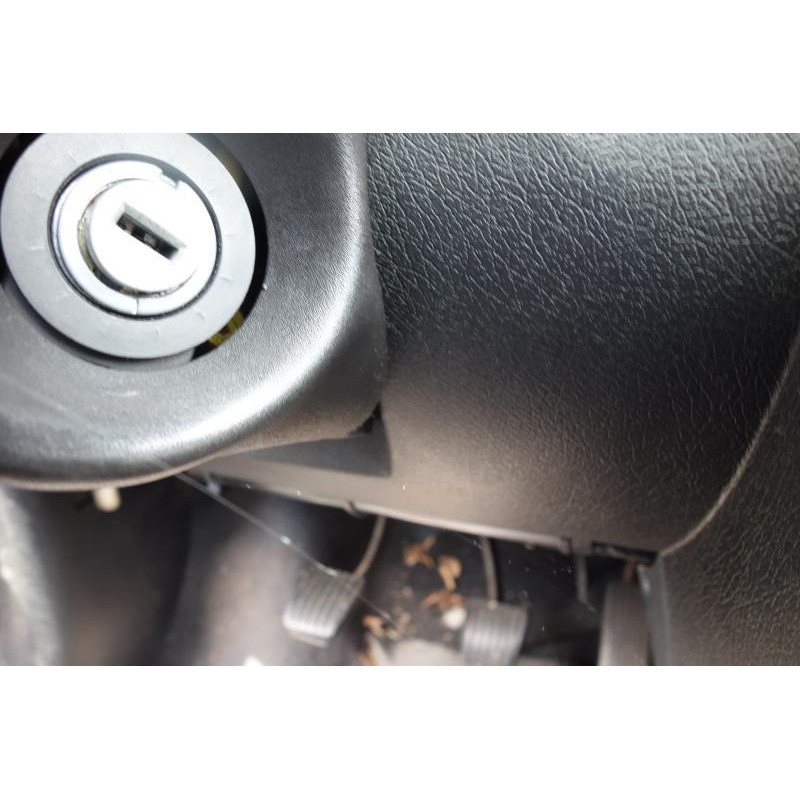 Porte avant droit OPEL CORSA B Photo n°10