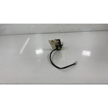 Attache ceinture arriere droit HYUNDAI I 30 1 Photo n°1