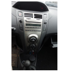 Bouton de warning TOYOTA YARIS 2